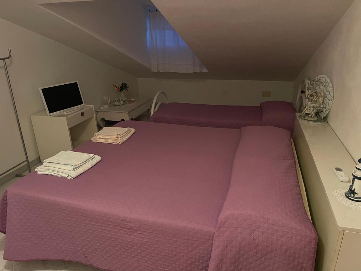 La Mansarda Bed and Breakfast Biancareddu Εξωτερικό φωτογραφία