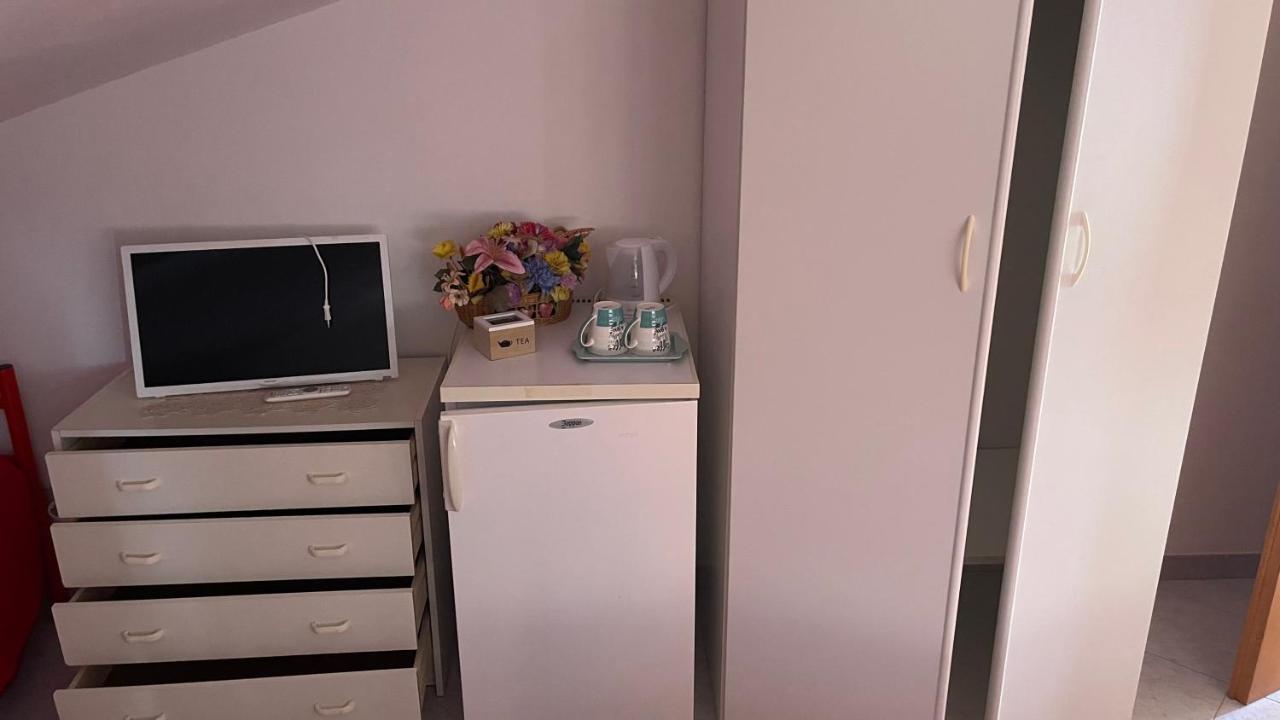La Mansarda Bed and Breakfast Biancareddu Εξωτερικό φωτογραφία